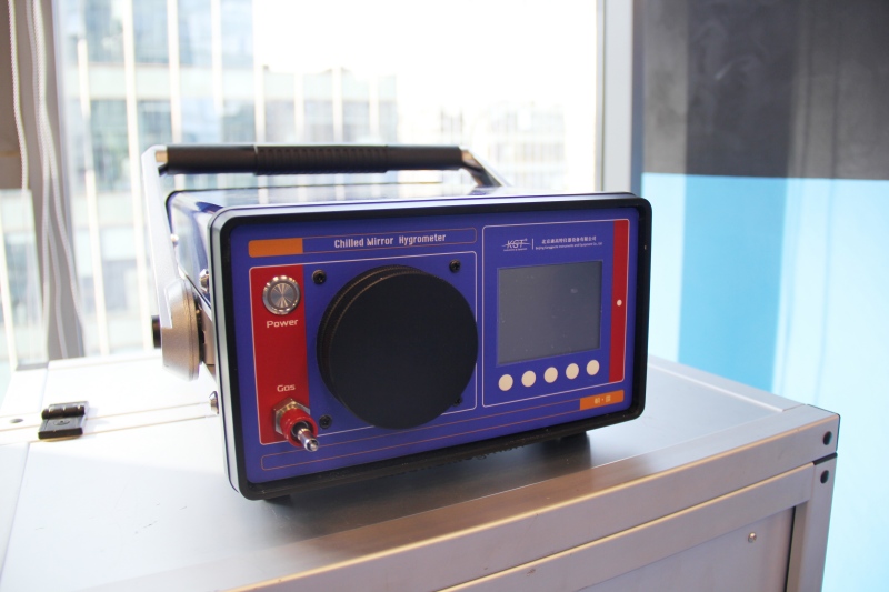 朝露 精密智能露点仪